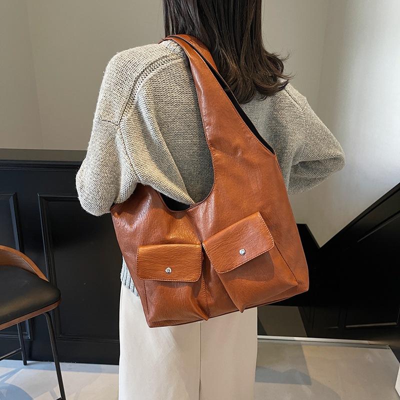 Large Capacity Underarm Bag Women's New Soft Leather Wide Shoulder Strap Tote Bag Multi-pocket Shoulder Bag