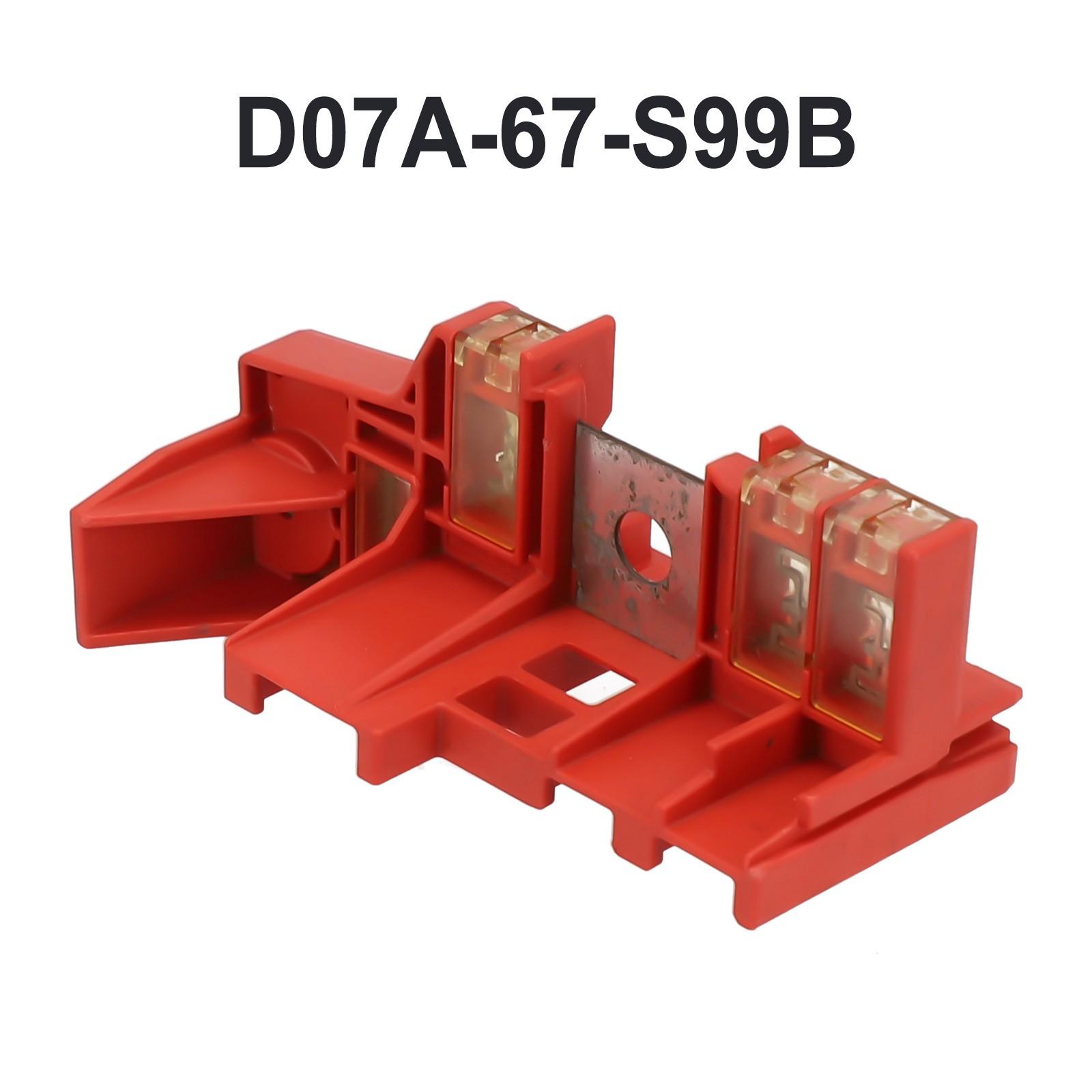 Car Accessories Fuse Block Car Fuse Block D07A-67-S99B