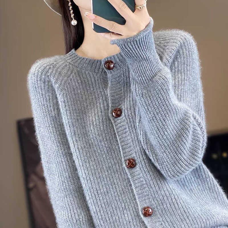 

Осенний кардиган женский вязаный с круглым вырезом, длинным рукавом, однобортный, однотонный, красивый свитер L