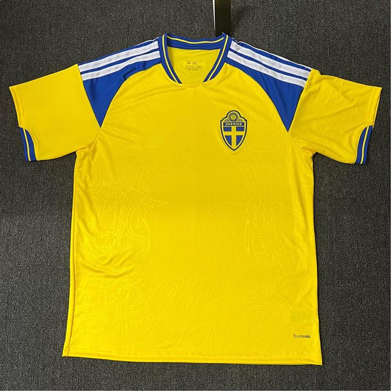 US, Canada and Mexico World Cup Germany, Argentina, Portugal, Italy, Mexico, England, Thai Football Fan Edition Top