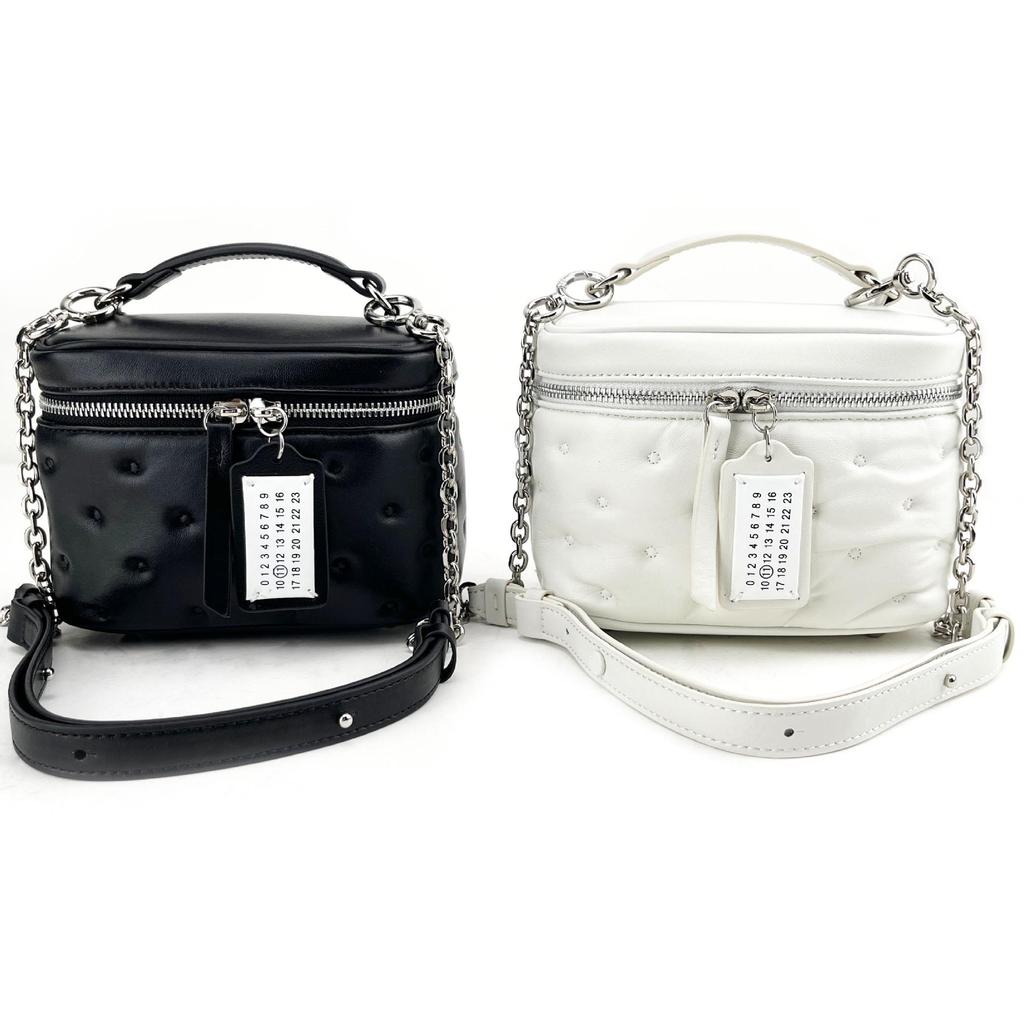 Casualowa pikowana torebka jesień/zima 2025: Modny listonoszka na łańcuszku i w stylu pudełka na kosmetyki