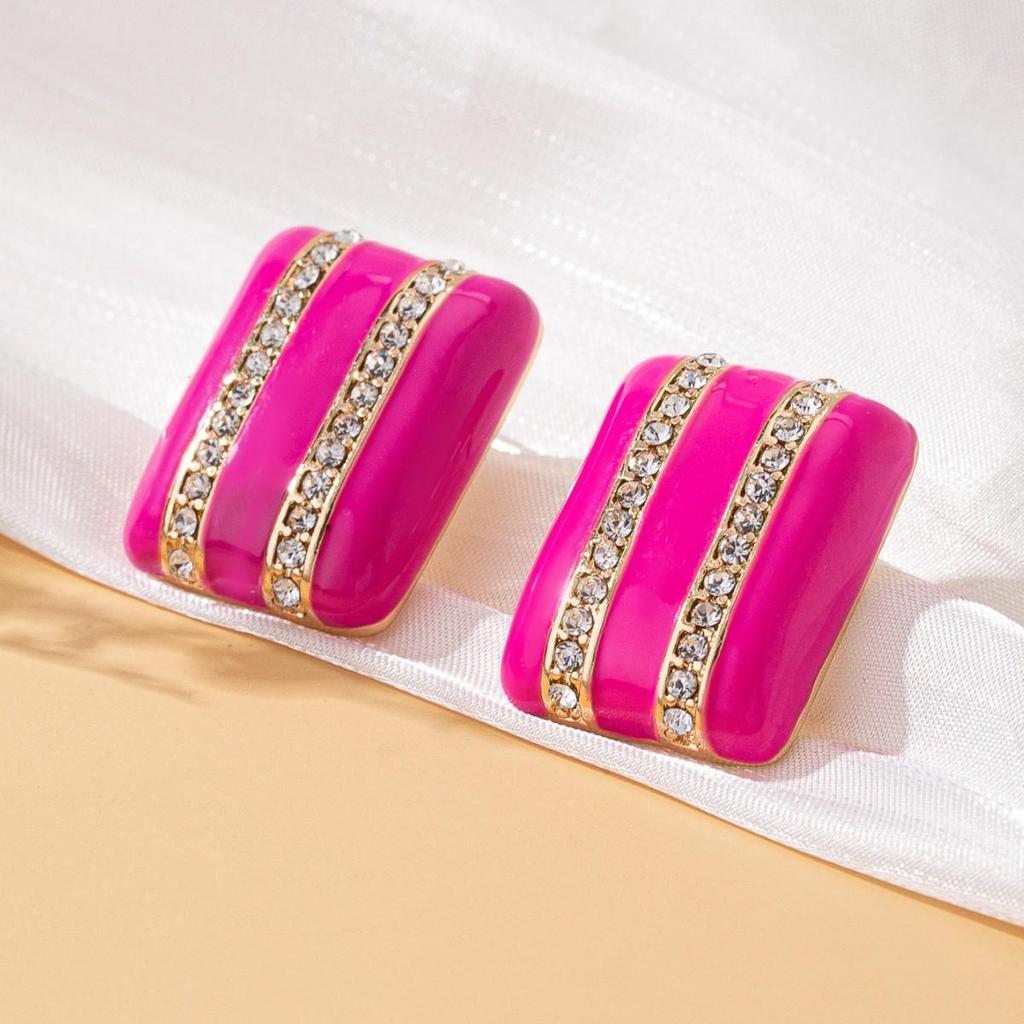 Hong Kong Style Retro Square Earrings - Versatile, Personalized, Fashionable Women's Accessory