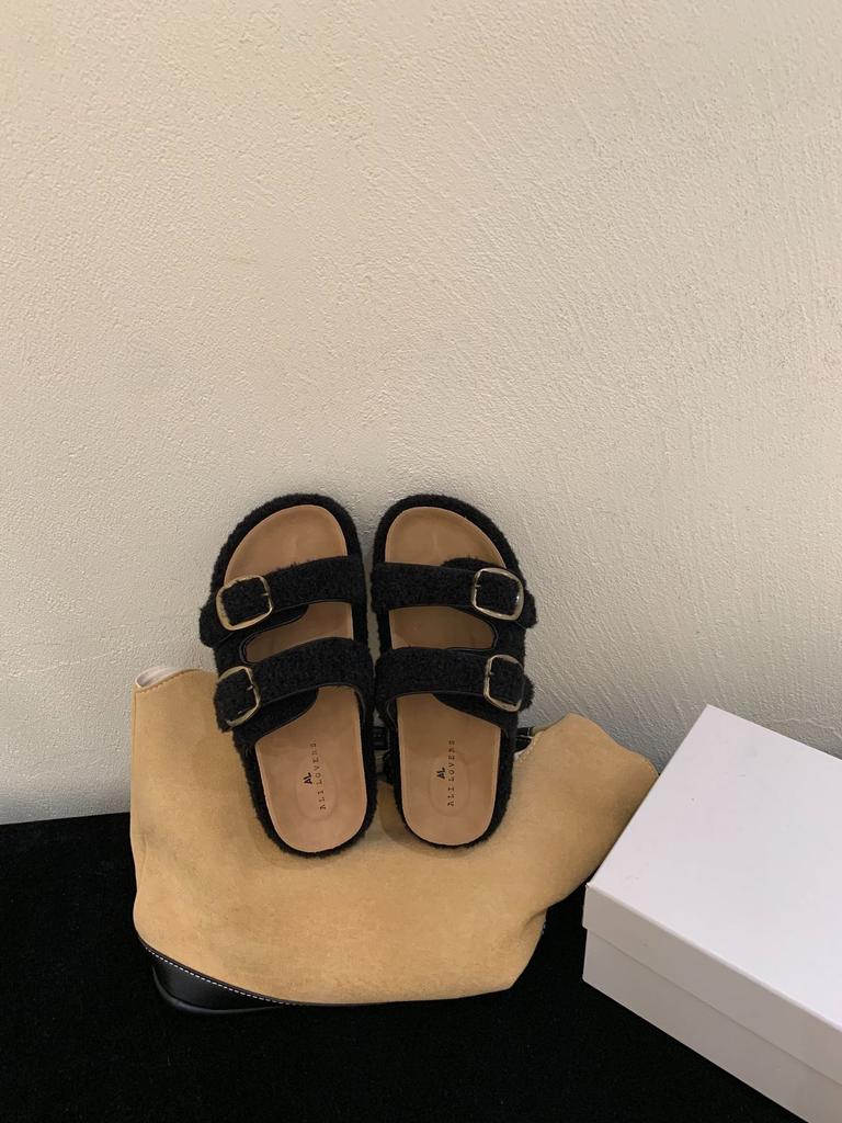 Furry belt buckle one-word open-toe round head thick-soled slippers outer wear 2025 fashion casual beach cool slippers