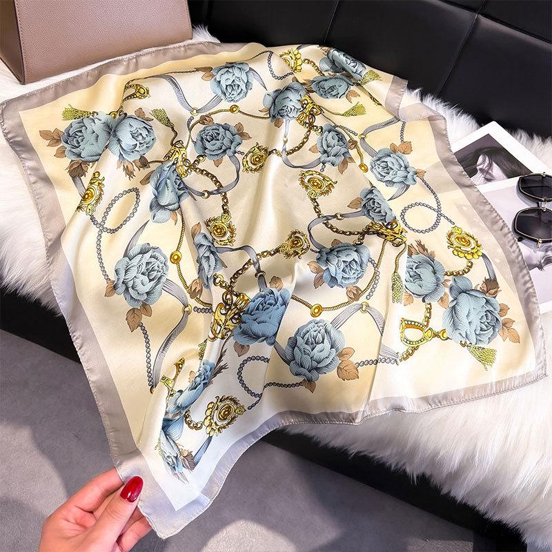 

Spring Silk Scarf Fashionable Foreign Style Versatile Small Square Scarf 70Cm Decorative Scarf Sunscreen Travel Shawl Women 70*70cm