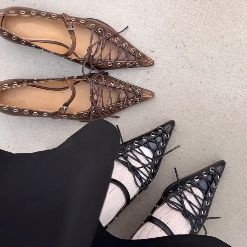Fashion NEW 2025 Pointed Toe Flat Bottomed Ballet Single Shoes Punk Style New Fashionable Women Shoes Rivet Strap Bow Handmade Shoe