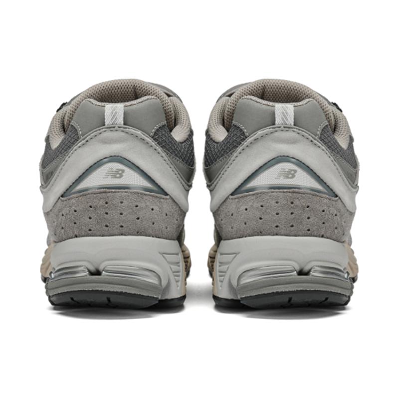 New Balance 2002R 'Pouch Summer Fog' Sneakers M2002RVC