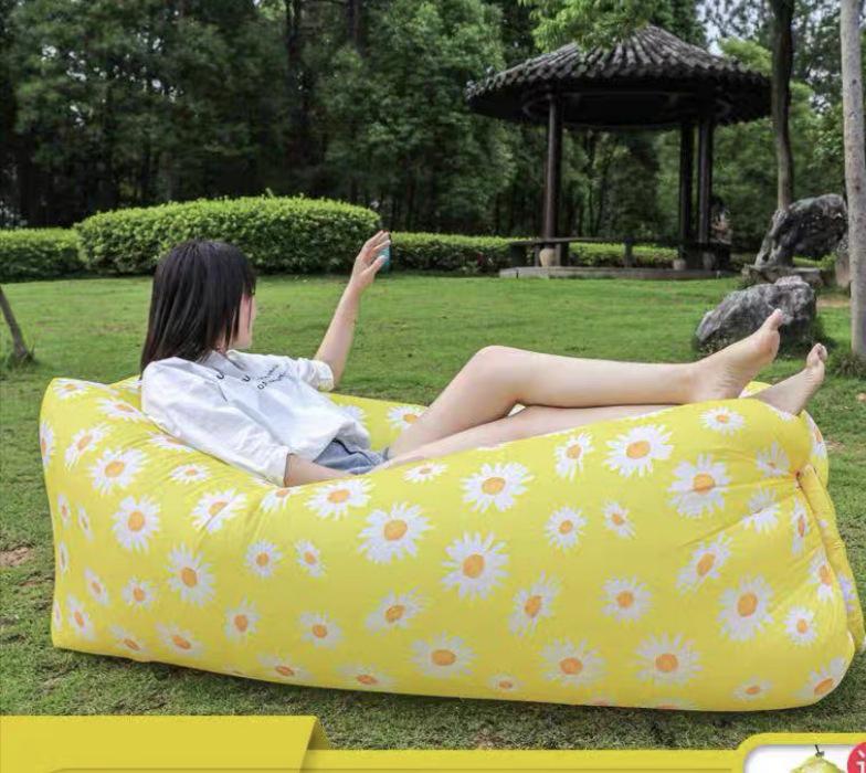 Canapea Gonflabilă de Exterior Lazy - Sac de Dormit Portabil și Pliabil în Stil Pernă