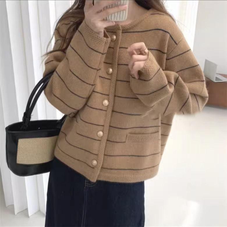 French Striped Knitted Cardigan Women's Winter Loose Outer Wear Round Neck Vintage Sweater Coat
