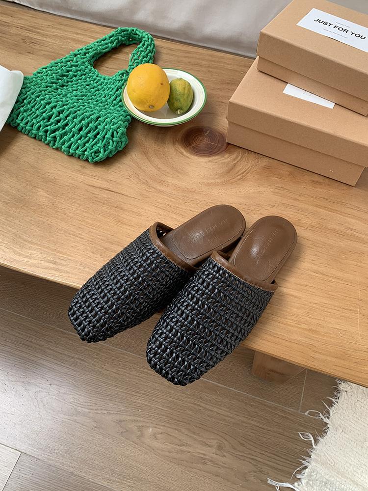 Fashion Summer Weave Mesh Hollow Sandals Women Flats Shallow 2025 New Beach Shoes Comfort Retro Female Slippers Designer Sandals Mules