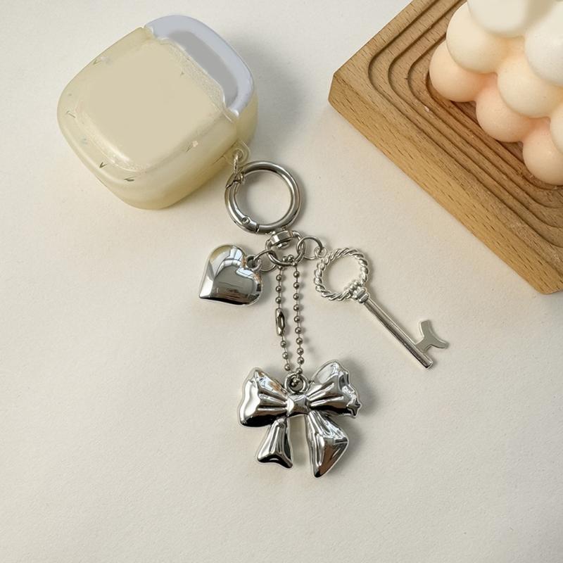 Fashion Heart Shaped Bowknot Charm Sophisticated Heart Bowknot Keyrings Charm Accessory for Modern Women's Handbags