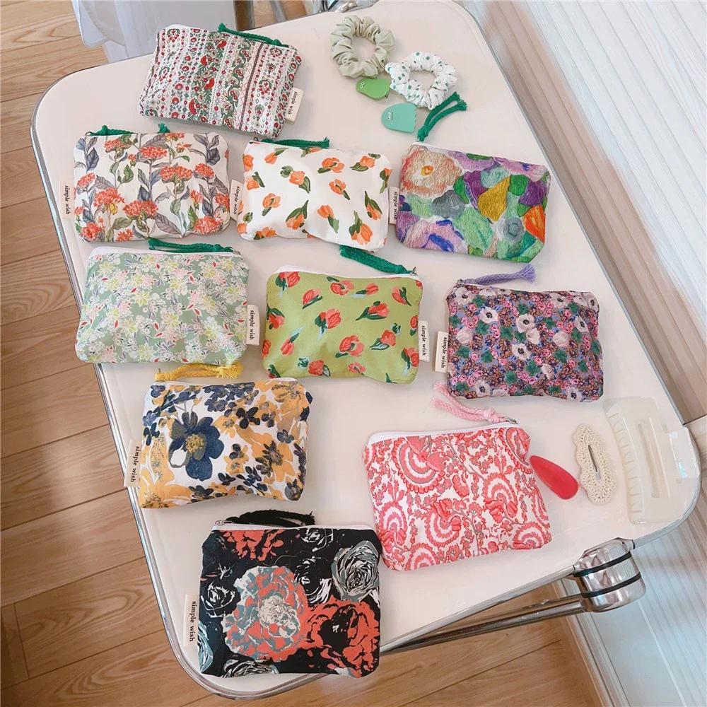 Cute Wallet Women Cotton Key Coin Purse Mini Coin Pouch Girls Floral Print Lipstick Sanitary Napkin Organizer Zipper Canvas Bags