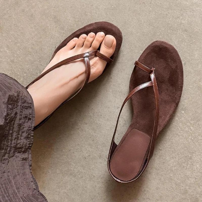 Fashion Fashion Narrow Band Design Flat Slippers Women Comfort Anti-slip Clip Toe Brand Flip Flops Summer Soft Sole Beach Casual Shoes
