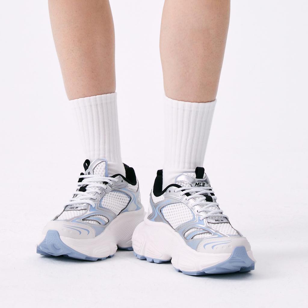 New MLB New York Yankees Anti Slip Wear Resistant Low Top Chunky Sneakers Unisex White Blue 3ASHWD15N-50BLS