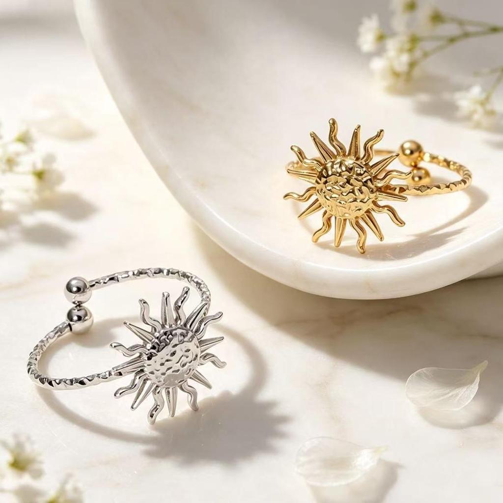 European Retro Sun Ring - Stainless Steel, Colorfast, Light Luxury Niche Design