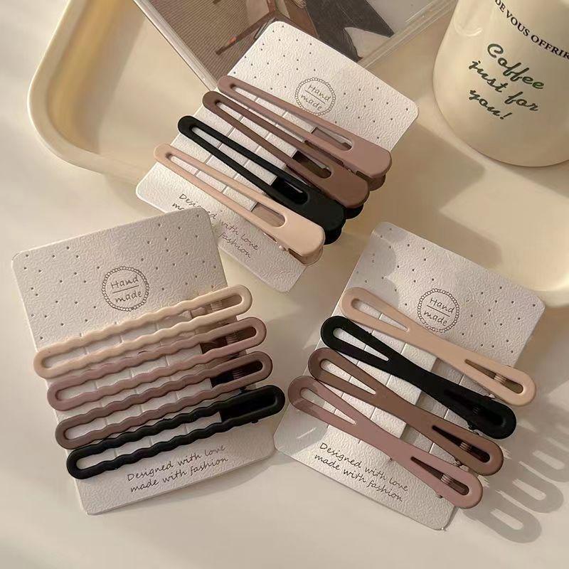 Large Milk Coffee Duckbill Clip for Bangs and Side Hair – Trendy Hair Accessory