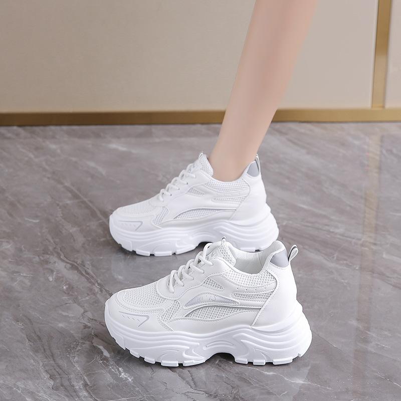 Dad-Schuhe Herbst und Winter kleines Netzgewebe Sportschuhe dicke Sohle Höhenzunahme Xiaobai