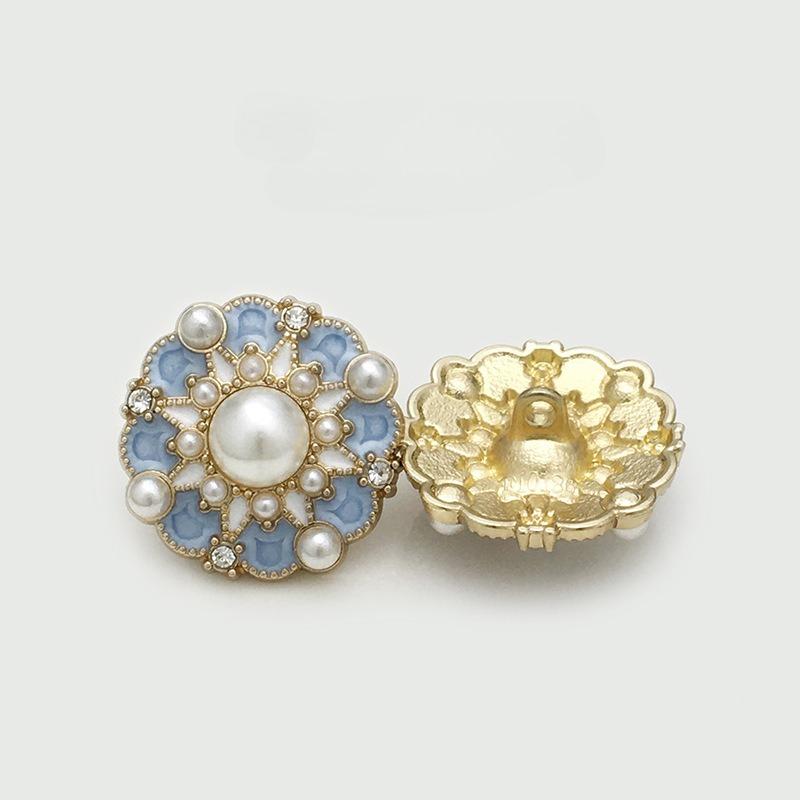 10ks krásné knoflíky v evropském stylu klasický vzor oválný knoflík s kovovou stopkou Dámské oděvní doplňky