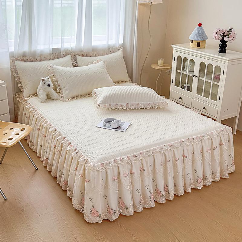 Korean Princess Crinkled Quilted Lace Bed Skirt: Thick Non-slip Mattress Protector
