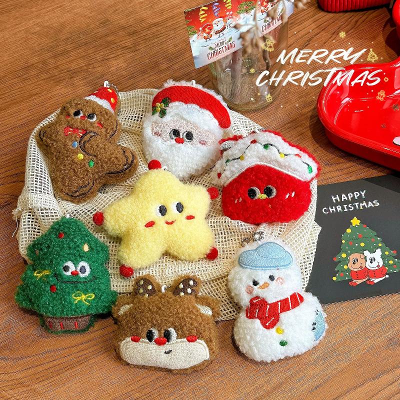 Christmas Mini Cartoon Keychain Soft Plush Santa Snowman Design Portable Bag Ornament Xmas Stocking Filler for Toddlers