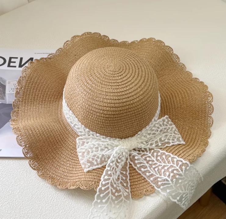 Lace Straw Sun Hat Women's Summer Seaside Vacation Wind Big Eaves Sunshade Sun Protection Beach Wavy Straw Hat Children