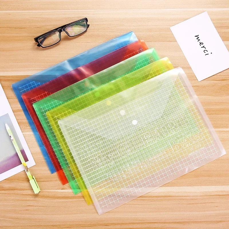 A4 Šanonová podložka Tvrdá školní kancelářské potřeby Klipboard s úložným prostorem Zakládací produkty Průhledná taška