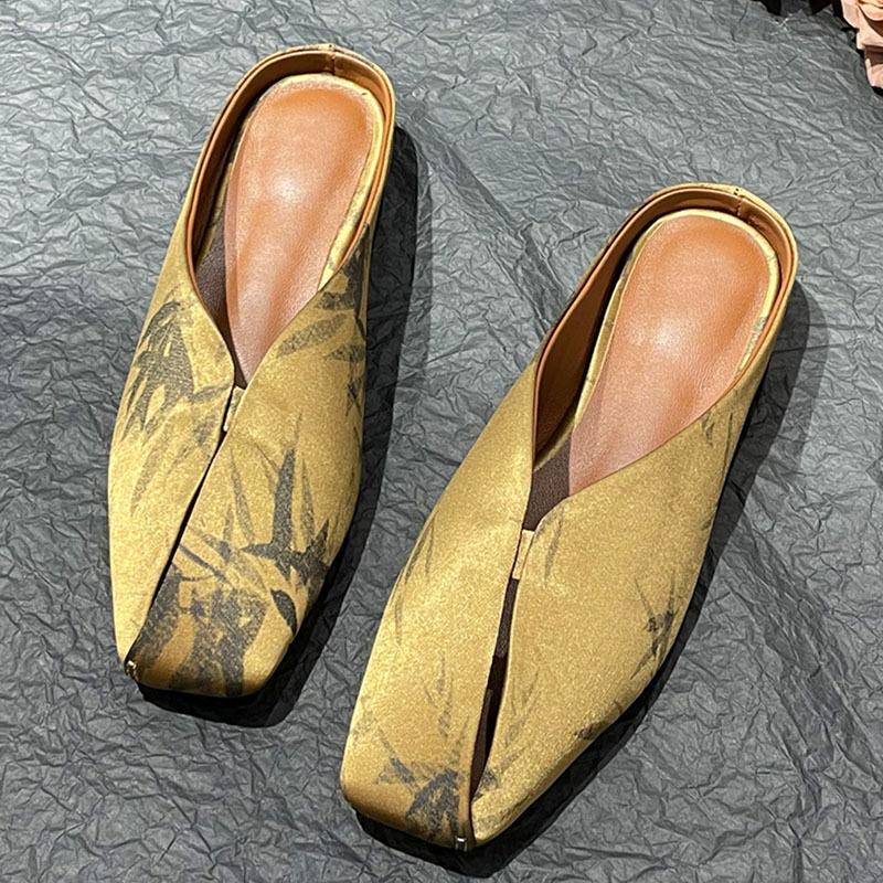 Neue Damen-Einzelschuhe im chinesischen Stil mit Druck, Sommer und Herbst 2025, französische flache elegante Halbpantoletten-Hausschuhe