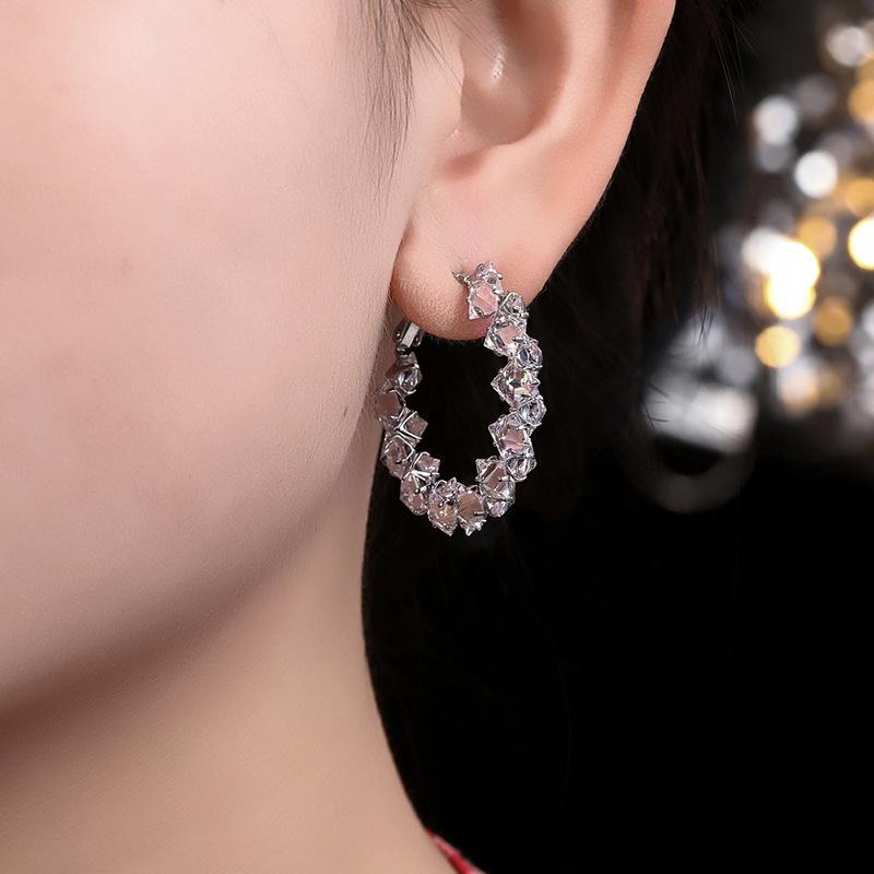 Super Funkelnde Zirkonkristall Schlankmachende Creolen mit Silberstiften - Bling Exquisites Design für Frauen