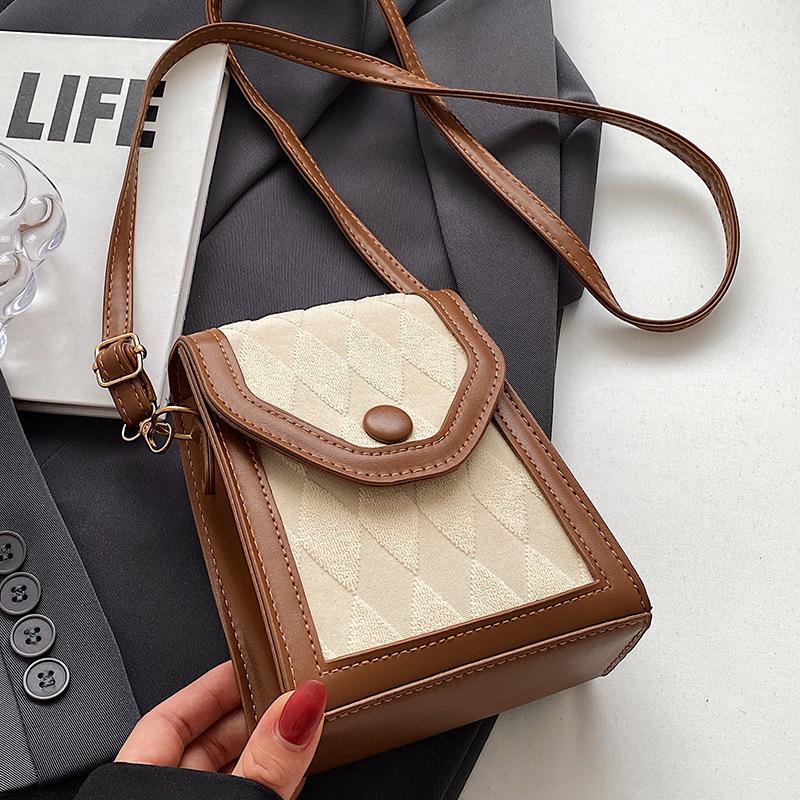 

2023 Women s Trendy Versatile Crossbody Shoulder Bag - High-Quality, Fashionable Phone Bag слоновая кость