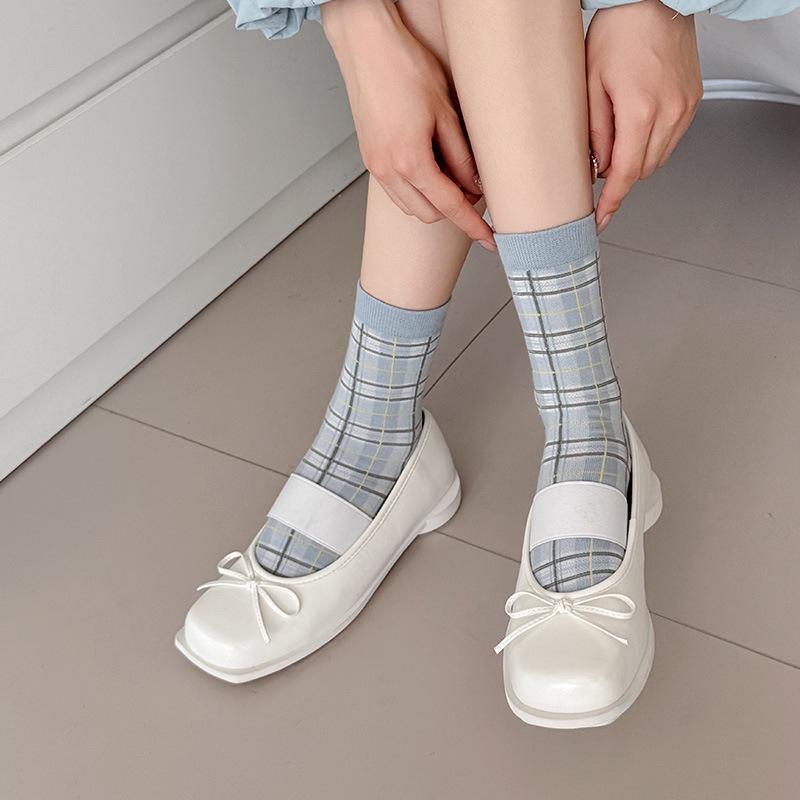 Japanese-British Retro Plaid Mid-Calf Socks for Women - Autumn/Winter, Versatile for Commute & Birkenstock Shoes