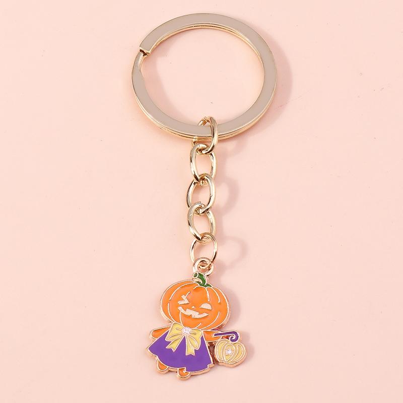 Cute Enamel Pumpkin Keychain Halloween Ghost Bat Key Ring Pendants for Handbag Decor DIY Halloween Jewelry Accessories
