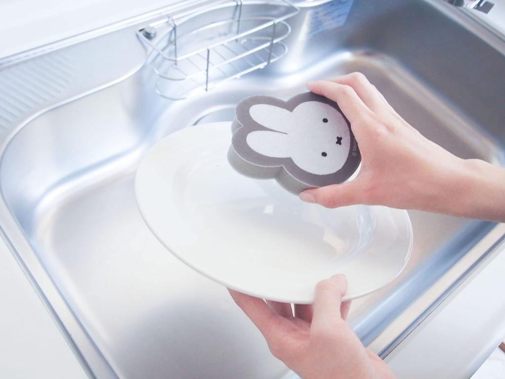 Okato Nonwoven Kitchen Pack of Miffy 12cm x x 3cm Sponge, Die-Cut, 4, Design, 9.5cm
