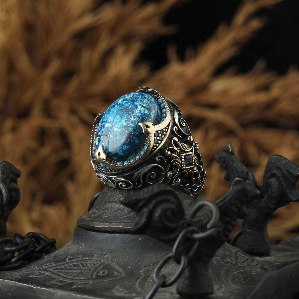 "European & American Craftsmen's Blue Carved Diamond Ring - Retro Men's Design"