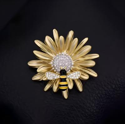 Smell Chrysanthemum Brooch High-End Female Cute Little Bee Daisy Corsage Fashion Animal And Plant Anti-Light Pin Suit Accessories