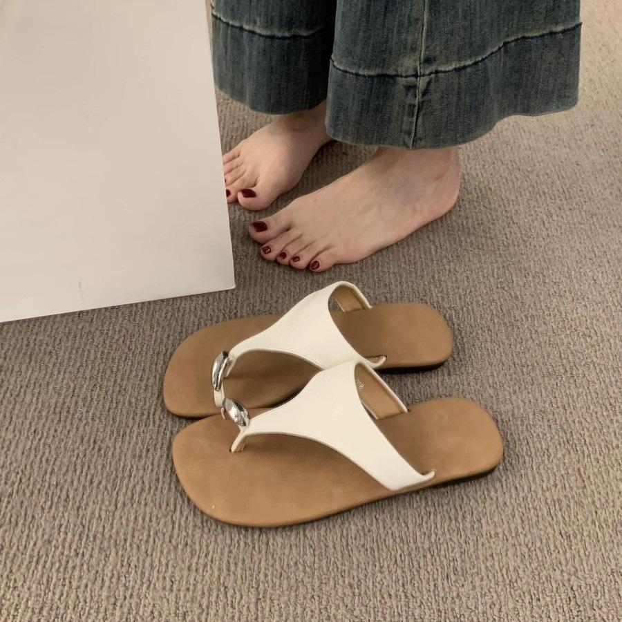 Korean designer set of toe flat-bottomed slippers for women's summer wear is not tiring, casual toe flip-flops, beach sandals