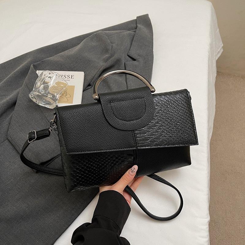 Handbag New Women s Versatile Crocodile Pattern Handbag Banquet Handbag Women s Fashion Temperament Messenger Bag