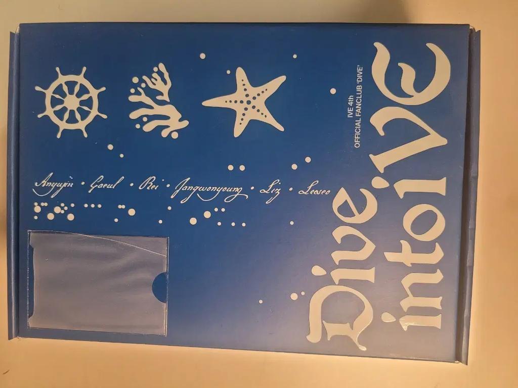 IVE 4th Generation Fan Club Kit + Ray Signed Ball Used