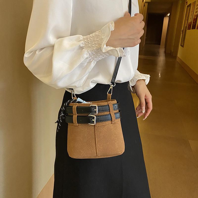 IELGY Hand-Carry Contrast Color Drawstring Bucket Bag Niche Retro Fashion One-Shoulder Messenger