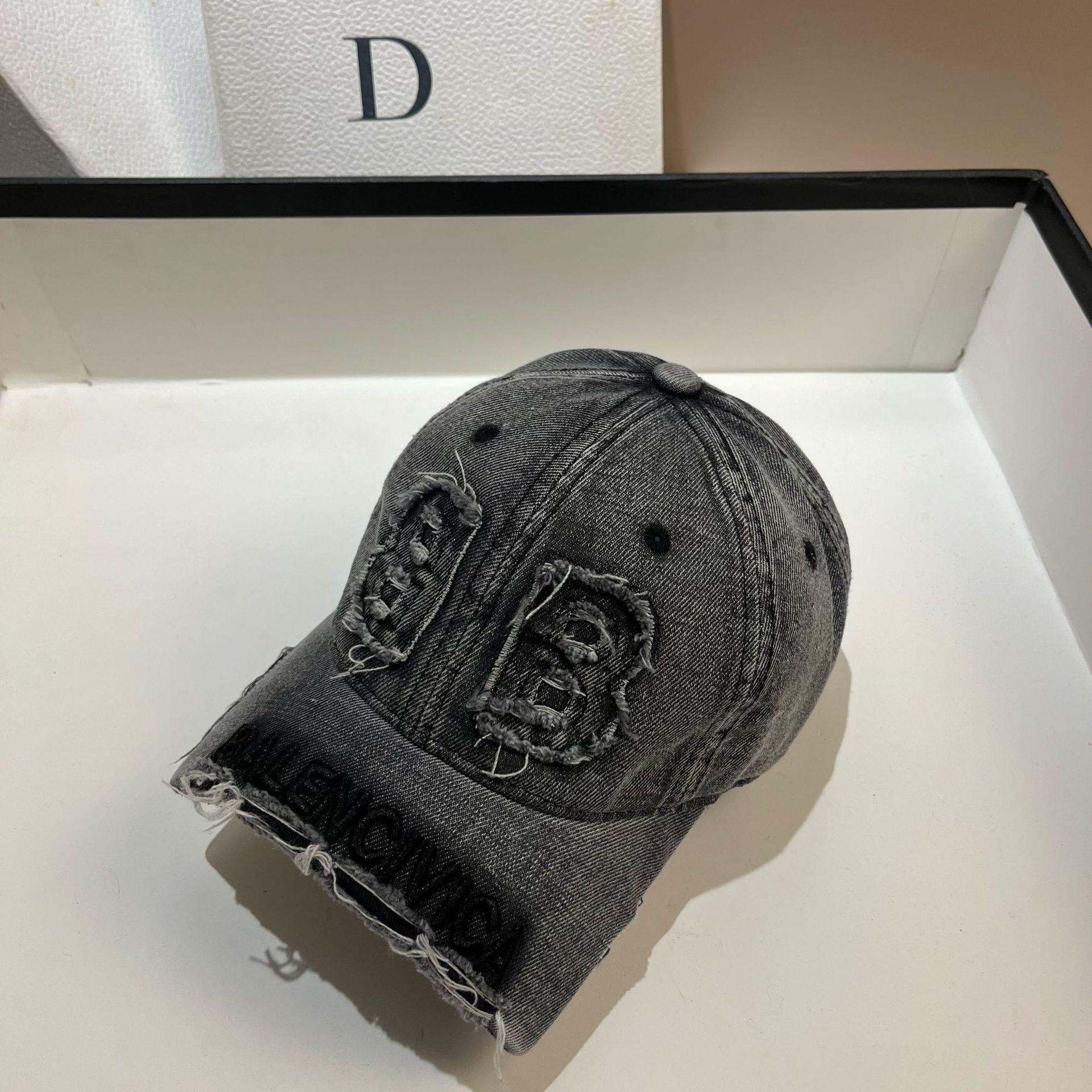 

Letter Square Brim Retro Washed Hole Baseball Cap, Three-Dimensional Embroidered Letter Soft Top Cap Adjustable