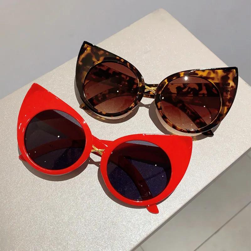 Vintage Trendy Large Frame Cat Eye Sunscreen Sunglasses For Parties Fashionable Outfits High-End Sunglasses