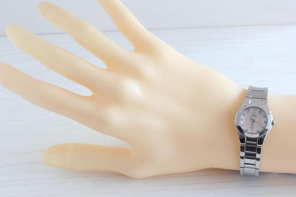 [USED] Working Seiko Lukia watch 1N01-OCAO