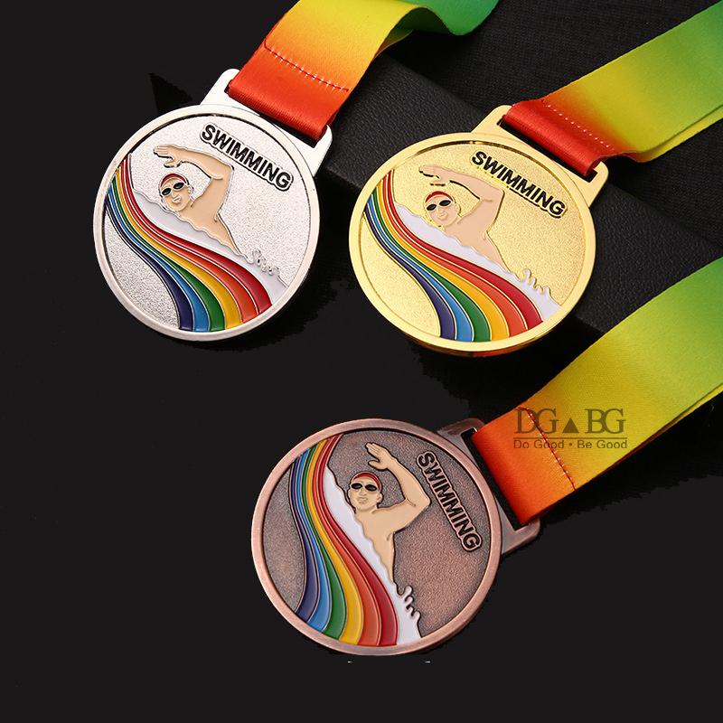 Medale z nagrodami za pływanie z wstążką na szyję Niestandardowy projekt własnego medalu zwycięzcy Złoty Srebrny Brązowy na nagrody w zawodach sportowych Prezent