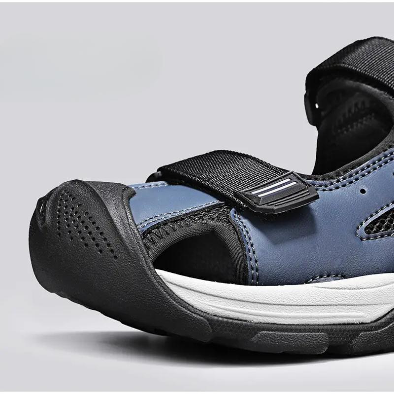 Summer Men’s Sandals Outdoor Sports Anti-collision Men's Shoes Soft Rubber Lightweight Hiking Shoes Flat Black Flip-flops