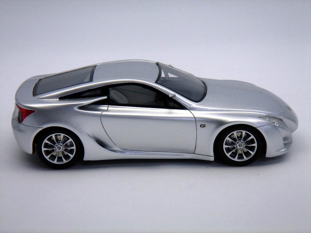 Milestone Resin Miniature Car Lexus 2007 Motor Finished Product 1/43 LF-A Show/Silver