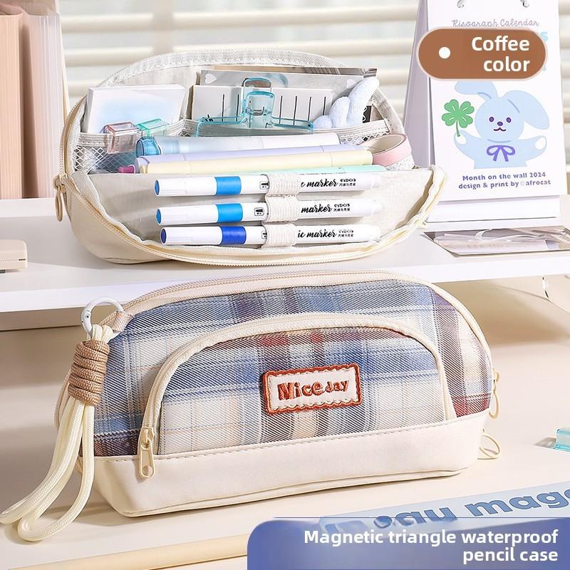 Vintage American Style Magnetic Pen Case With Patterned Fabric For Office And School Use