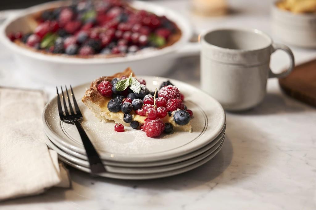 Staub 15cm Plate Ceramic Pottery Microwave Safe Japanese Ceramic Plate "Plate Campagne" [Authorized Product] 40508-025