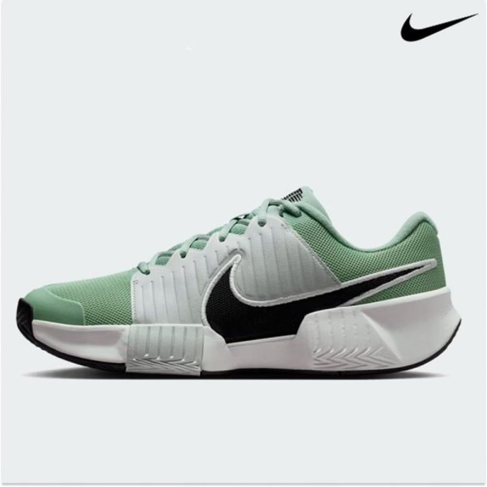 

Nike Men S tenniS ShoeS Air Zoom Gp Challenge Pro 255