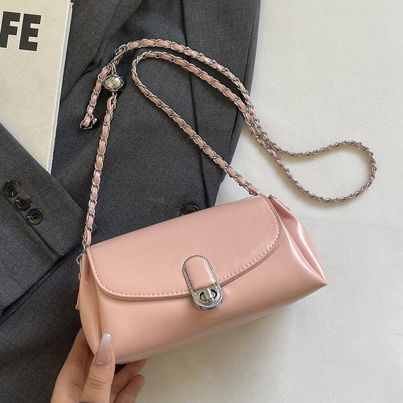 

Корейская версия трендовая мода универсальная простая цепочка маленькая квадратная сумка высококлассный нишевый дизайн универсальная темпераментная сумка-мессенджер