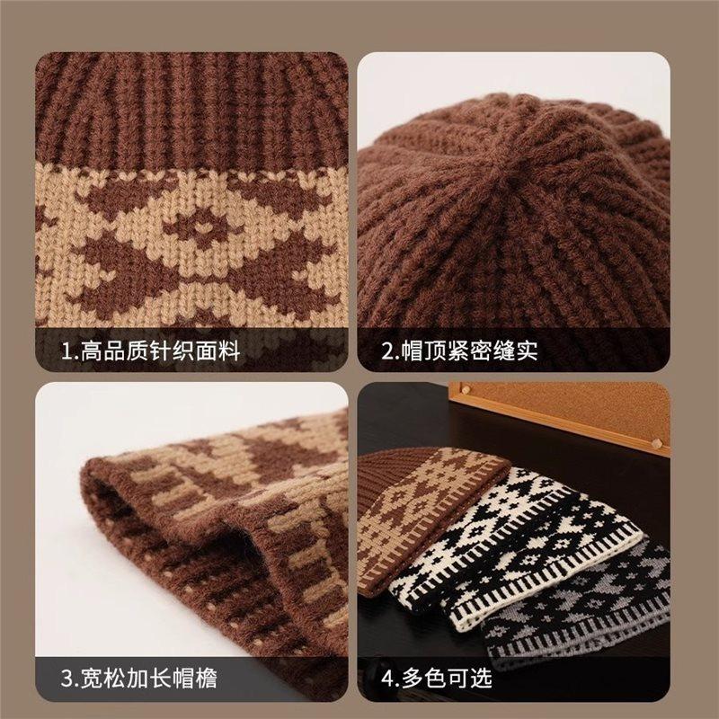 Retro headgear women's autumn and winter niche color matching big head circumference knitted hat warm and fashionable white wool hat