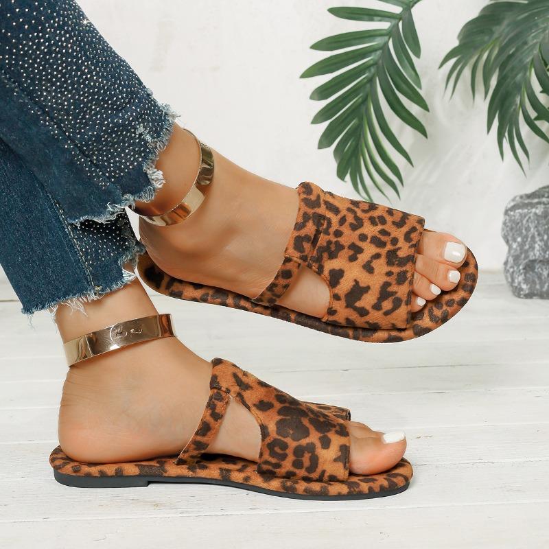 Fashion Leopard Flats Women Slippers Fashion Casual Shoes 2025 Summer Designer Elegant Flip Flops New Trends Slingback Zapatillas Mujer