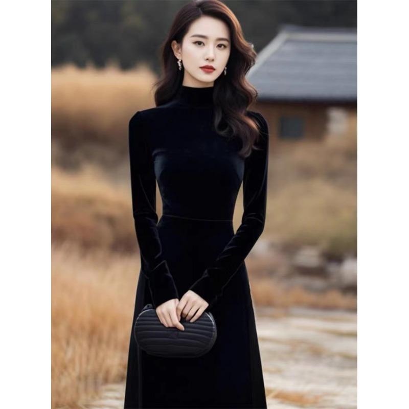 Women S Elegant Black Velvet A Line Midi Dress For Formal Occasions